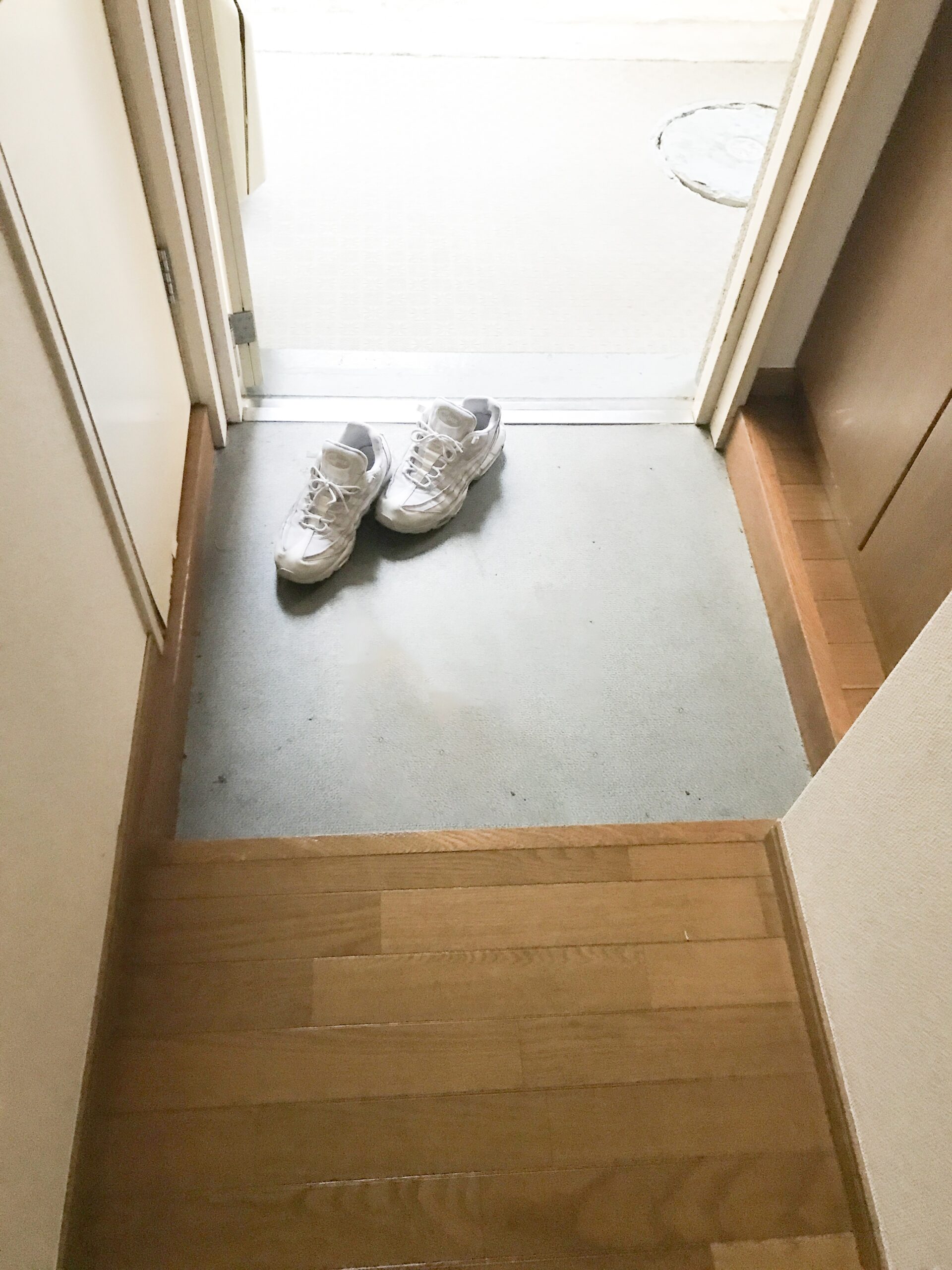 施工前　玄関