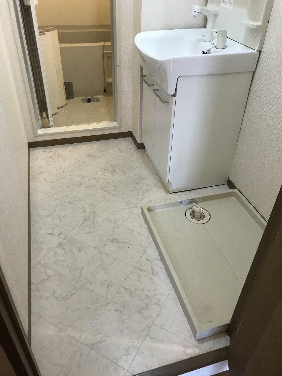 カウンターとオープン収納で空間を上手に使いこなす・空室対策前